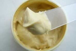 Homemade ointment to treat osteochondrosis